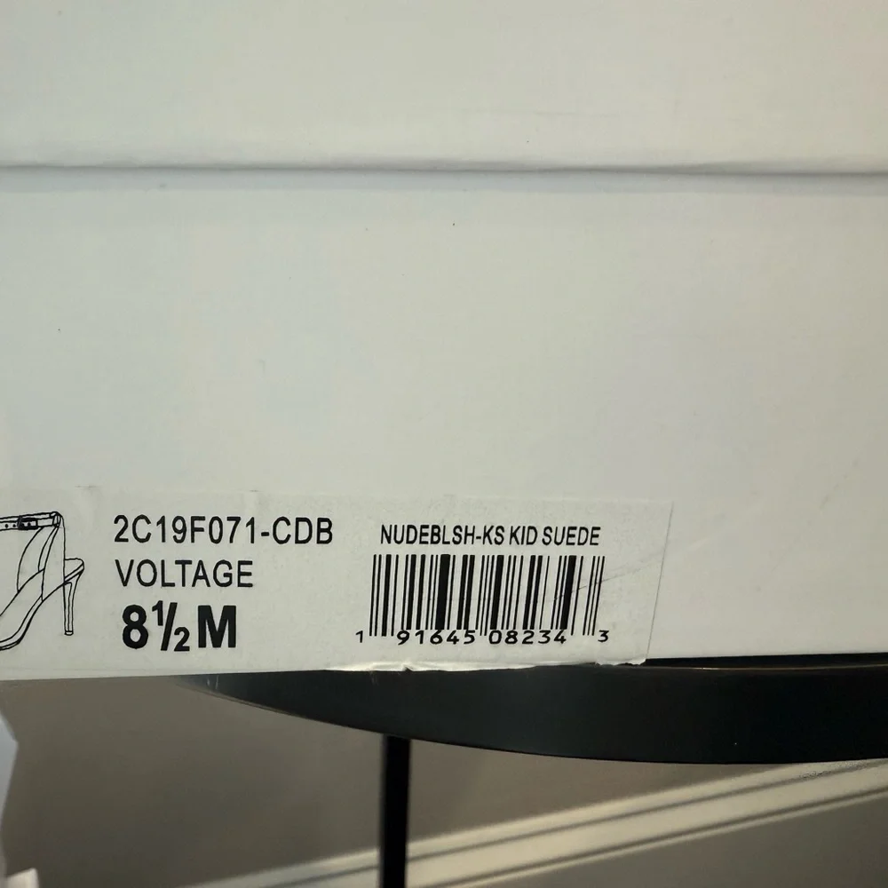 Charles David Beige Heeled Sandals - Picture 2 of 3